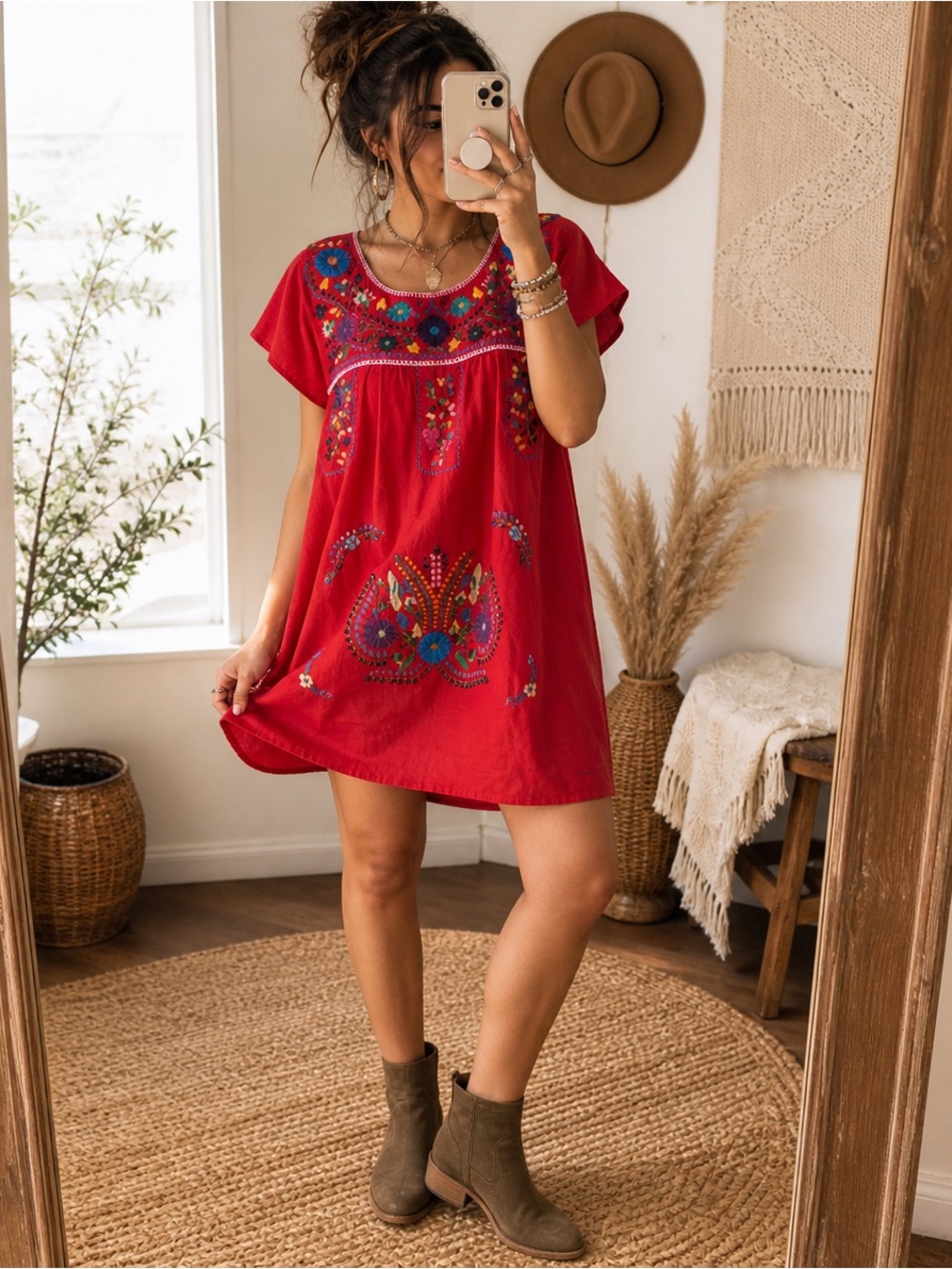 Red‎ Embroidered Boho Mini Dress Size M Festival Vacation Cottagecore